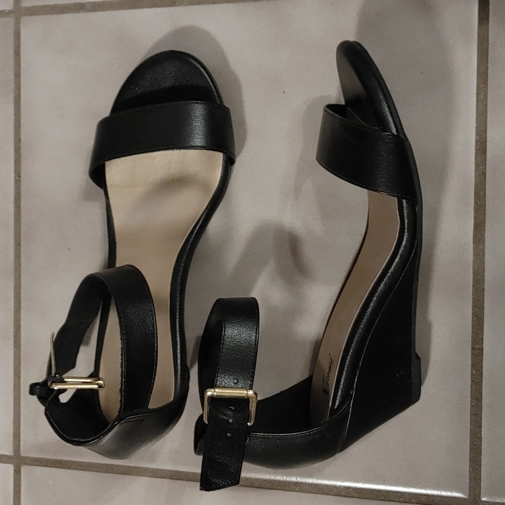 6.5 wide black ankle strap wedge sandals